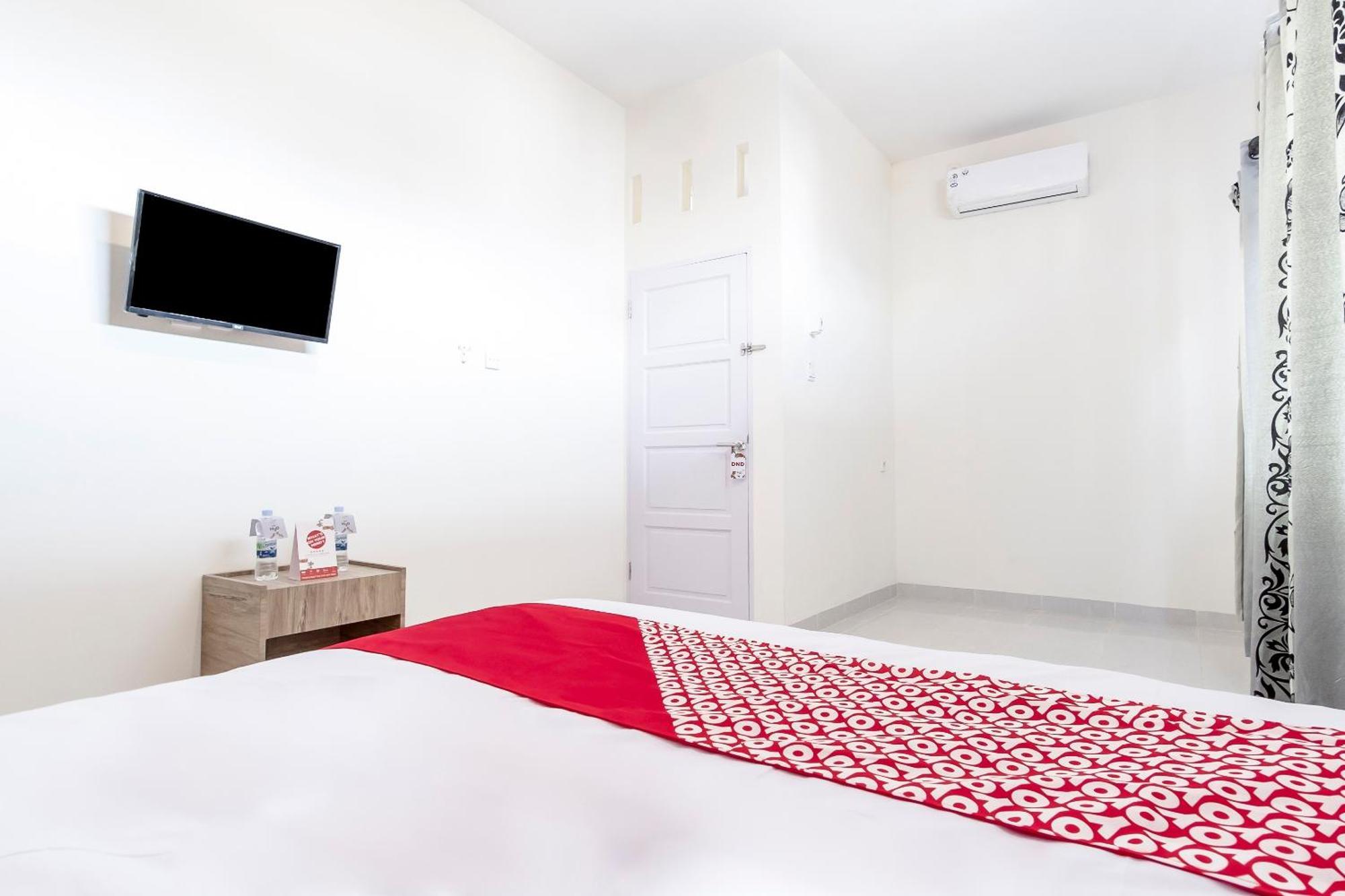 Super Oyo Capital O 873 Kamani Homestay Syariah Medan Exterior photo